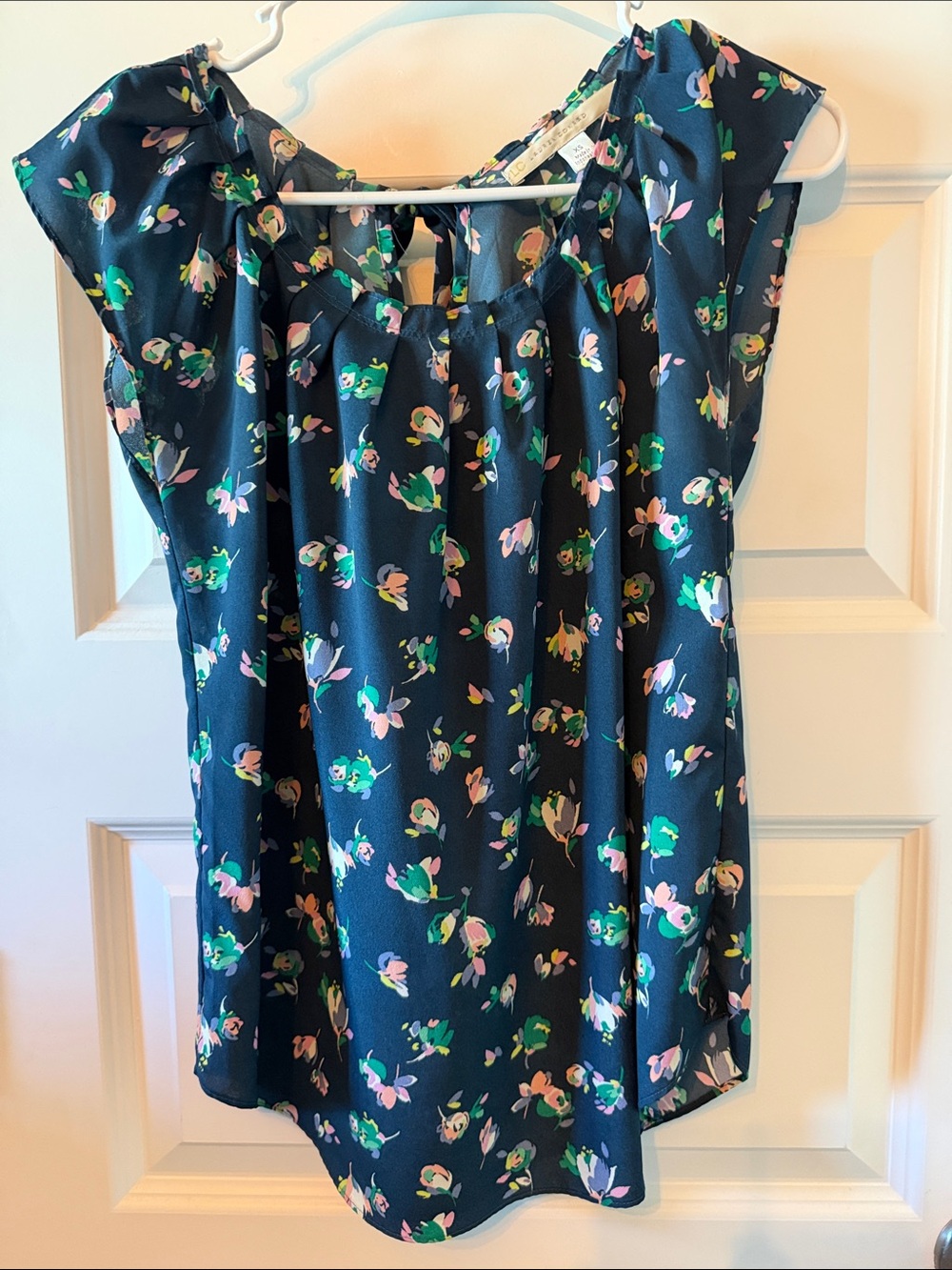 LC Lauren Conrad Navy Floral Flutter-Sleeve Top